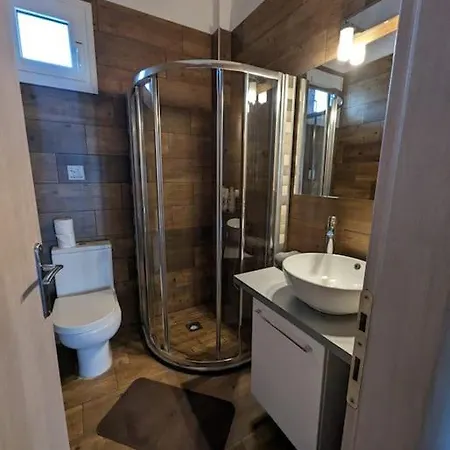 Moderne Luxurioese * Paralía