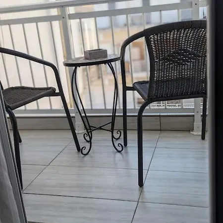 Moderne Luxurioese Paralía