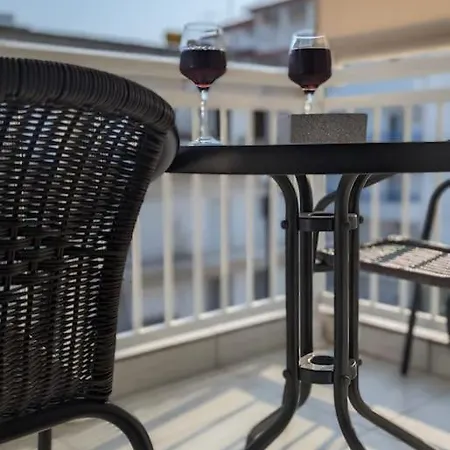 Moderne Luxurioese Apartamento Paralía