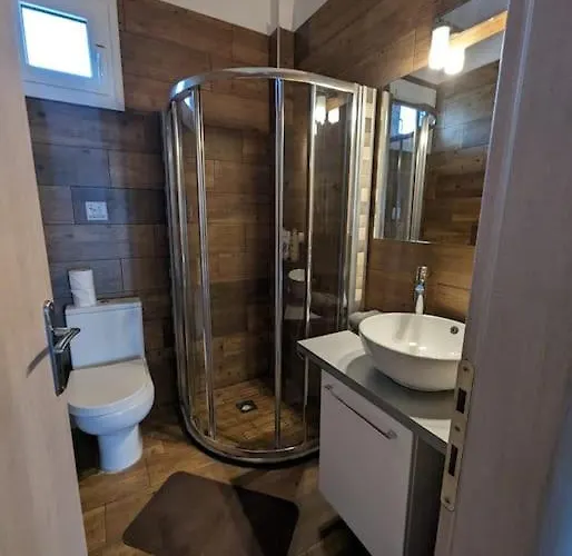 Moderne Luxurioese * Paralía